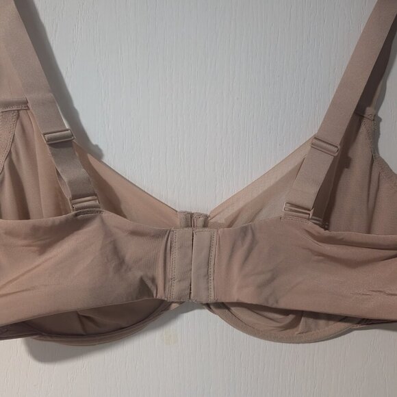 SKIMS | No Show Unlined Demi Bra In Mica 40DD - Picture 6 of 7